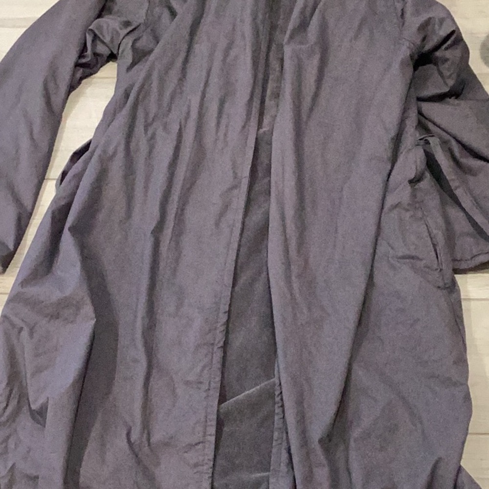 Grey Robe - Picture 4 of 7